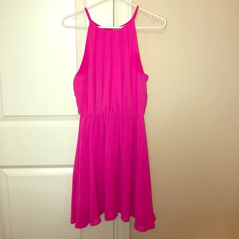 Sleeveless hot pink dress from Francesca’s - small